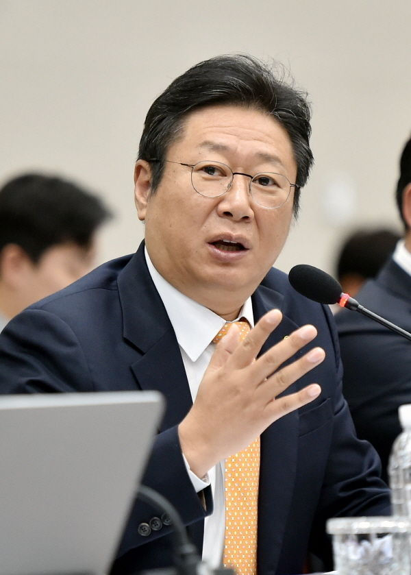 더불어민주당 황희 의원.