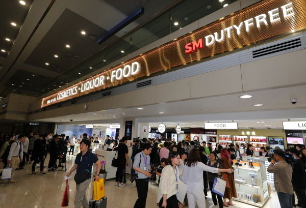 인천국제공항 입국장면세점의 모습.