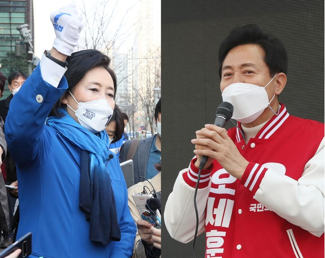 서울시장 재보궐선거에 출마한 박영선(왼쪽) 더불어민주당 후보와 오세훈 국민의힘 후보가 25일 오전 구로역과 응암역에서 각각 선거 유세를 하며 지지를 호소하고 있다.