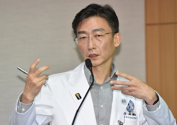 이국종 아주대학교 교수