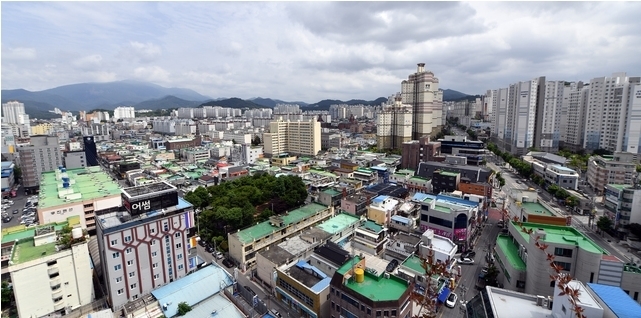 광주 도심에서 내려다 본 꼬마 빌딩 밀집지. 이 사진은 기사 내용과 직접적 관련 없음