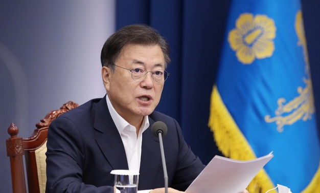 문재인 대통령이 5일 청와대 여민관에서 열린 수석·보좌관회의에서 발언하고 있다. 