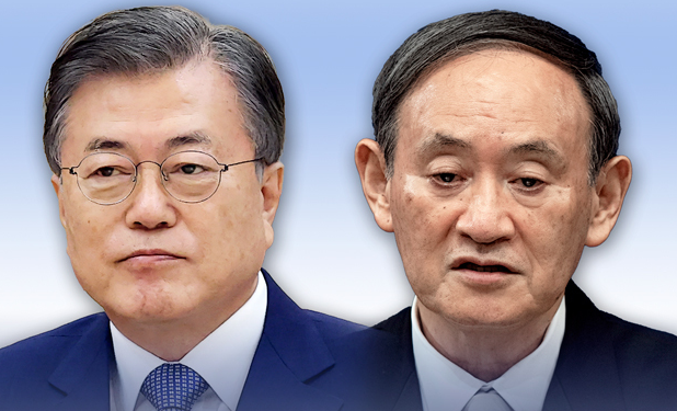 문재인 대통령과 스가 요시히데(菅義偉) 일본 총리의 모습. 