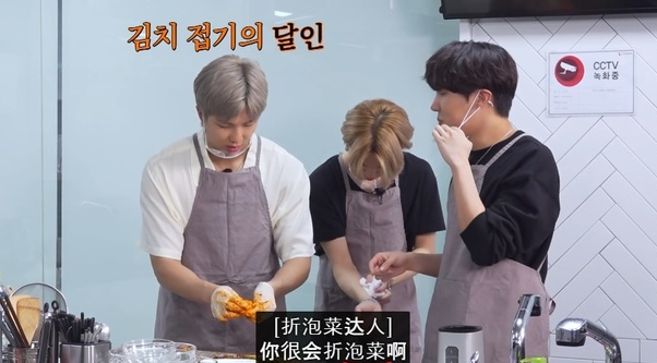 방탄소년단 '달려라 방탄' (사진 = 네이버 브이라이브)