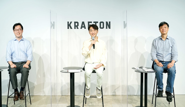 온라인 IPO 기자간담회를 진행하고 있는 배동근 CFO, 김창한 대표이사, 장병규 의장의 모습.(사진제공=크래프톤) *재판매 및 DB 금지
