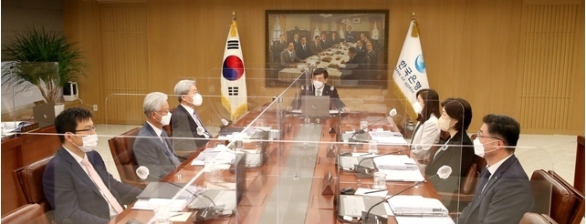 이주열 한국은행 총재가 27일 오전 서울 중구 한국은행에서 열린 금융통화위원회 본회의에서 회의를 주재하고 있다. (사진=한국은행 제공) 2021.05.27. *재판매 및 DB 금지