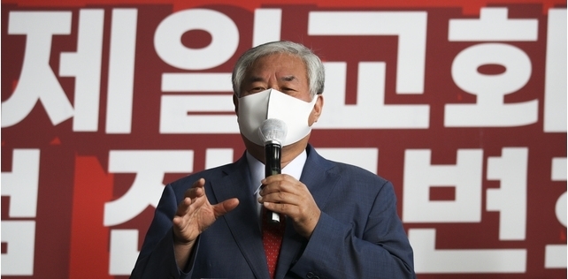 전광훈 사랑제일교회 목사가 지난 7월20일 오전 서울 성북구 사랑제일교회에서 열린 사랑제일교회 및 국민특검 전국변호사단 공동 기자회견에서 발언하고 있다. 2021.07.20.