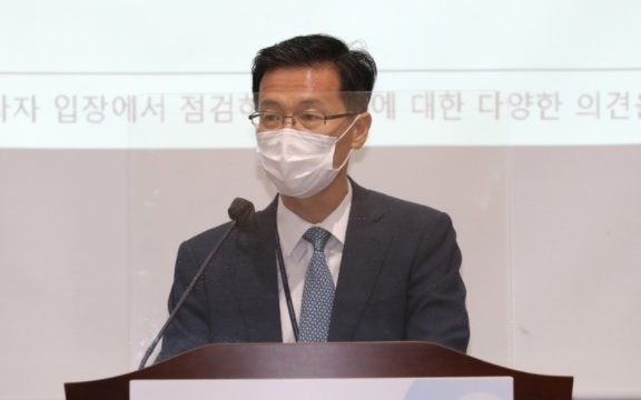 최석규 고위공직자범죄수사처(공수처) 공소부장이 3일 오전 경기도 과천시 고위공직자범죄수사처에서 조희연 서울시교육감 해직교사 불법 특별채용 의혹 수사결과를 브리핑하고 있다. (공동취재사진) 2021.09.03.