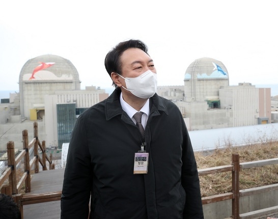 신한울 원자력 발전소 현장 둘러보는 윤석열 당선인 ⓒ 파이낸셜데일리 / 뉴시스