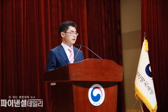 <strong>김창기 신임 국세청장. 사진은 중부지방국세청장 시절 모습. </strong>[사진=중부지방국세청)