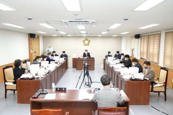 예산결산위, 2023년도 세입․세출 예산안과 2023년도 기금운용계획안 심사 ⓒ파이낸셜데일리/경주시의회