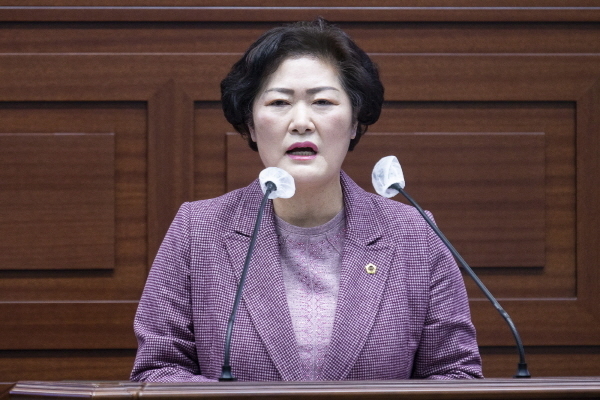  남영숙 의원 제2차 정례회 본회의 5분 자유발언에서 시군 부단체장 직급 상향 추진을 촉구했다 ⓒ파이낸셜데일리/경북도의회