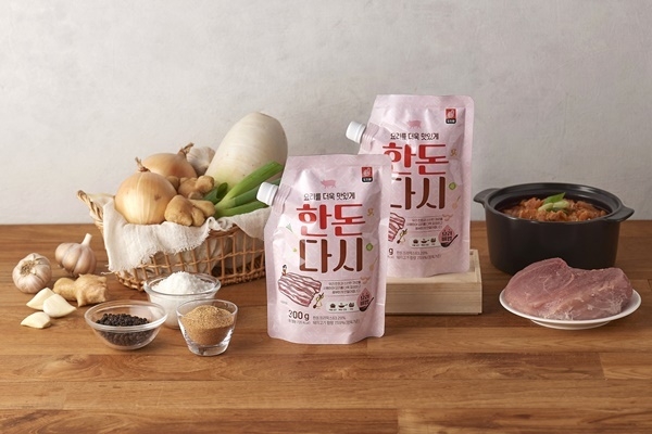 국내산 돼지고기 뒷다리살을 원료로 한 복합조미료 ‘한돈다시’. ⓒ 파이낸셜데일리 / 도드람