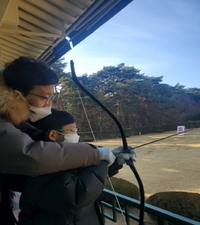 ‘무한도전! 나도 신궁’ 국궁 체험 ⓒ파이낸셜데일리/화랑교육원