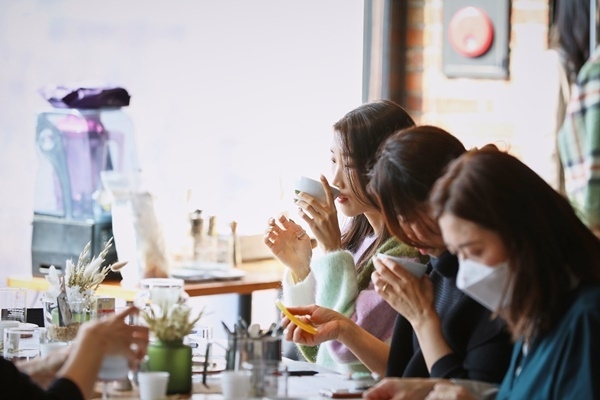 폴 바셋 한남 커피스테이션 이미지