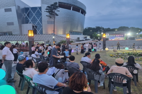 달빛을 보며 걸어요 !“안동호반 달빛야행” 성료 ⓒ파이낸셜데일리/경북문화관광공사