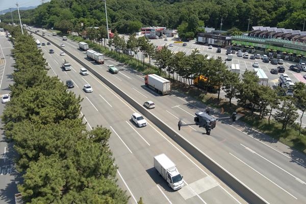 고속도로 드론 단속 현장. ⓒ 파이낸셜데일리 / 한국도로공사