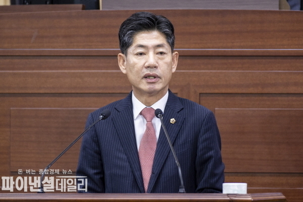 차주식 의원(경산, 국민의힘)제343회 제2차 정례회 제2차 본회의에서 도정질문 ⓒ파이낸셜데일리/경북도의회