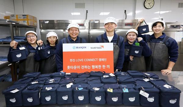 월드비전 도시락 반찬만들기 봉사 활동. ⓒ 파이낸셜데일리 / 한진