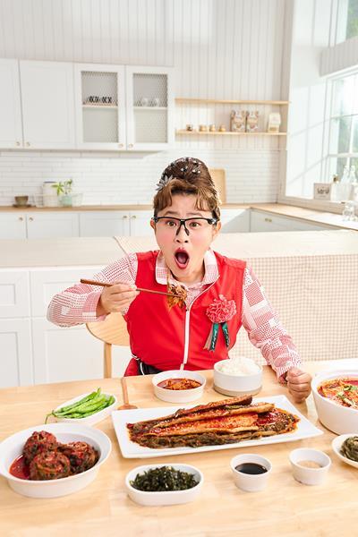 GS샵이 11월 28일 TV홈쇼핑에서 개그우먼 김신영 씨의 ‘무라무라 다비이모네 매콤코다리'를 선보인다. ⓒ 파이낸셜데일리 / GS샵