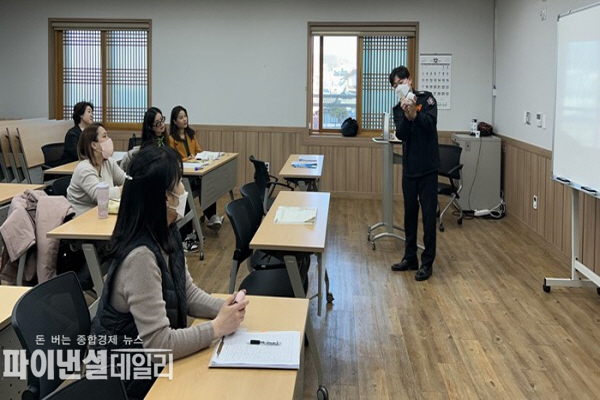 외국인·다문화가정 대상 주택용 소방시설 보급 ⓒ파이낸셜데일리/경주소방서