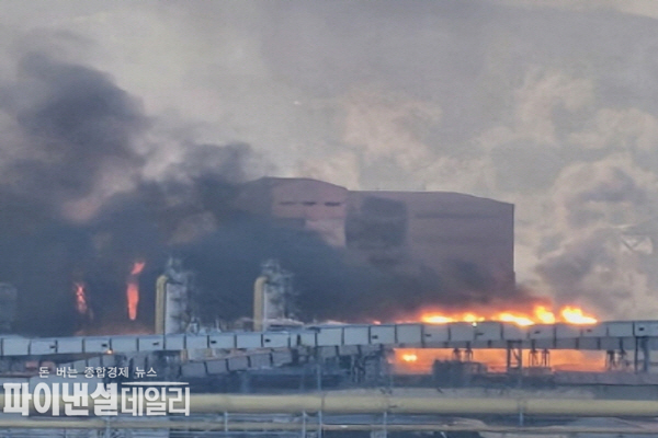  포스코 포항제철소 화재 현장 ⓒ 파이낸셜데일리/포항시민 제보 