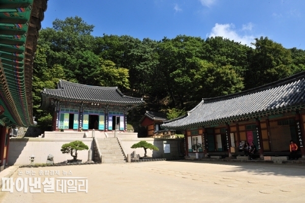 갓바위 선본사 전경 ⓒ파이낸셜데일리/경산시