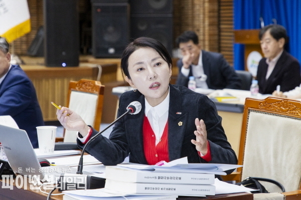  문화환경위원회 소속 정경민 의원 ⓒ파이낸셜데일리/경북도의회