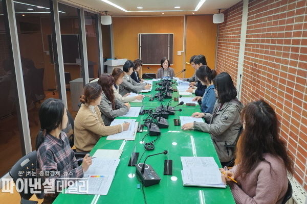 ‘심각’ 단계로의 격상에 대비해 비상진료대책 회의 ⓒ파이낸셜데일리/경산시