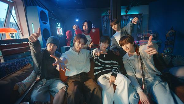 우리은행(은행장 조병규)은 우리은행 광고모델로 대세 아이돌로 급부상 중인 ‘라이즈(RIIZE)’를 신규 모델로 추가 발탁했다. ⓒ 파이낸셜데일리 / 우리은행