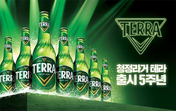 테라 출시 5주년 이미지. ⓒ 파이낸셜데일리 / 하이트진로