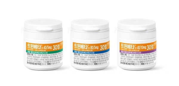 대웅바이오 트윈베타 라인업 3종. ⓒ 파이낸셜데일리 / 대웅바이오