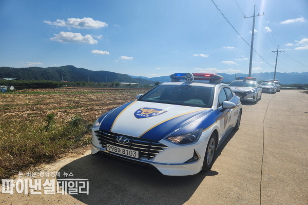 본격적인 마늘 수확기를 맞아 외지인들의 원정절도가 예상됨에 따라 선제적인‘합동 위력순찰’ ⓒ파이낸셜데일리/영천경찰서
