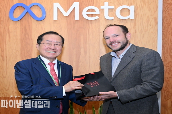 홍준표 대구광역시장이 미국 실리콘밸리를 대표하는 빅테크 기업 메타와 세계 최대 스타트업 육성기관 PLUG AND PLAY본사를 방문 ⓒ파이낸셜데일리/대구시