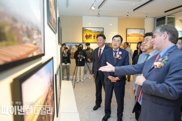 경주시가 주한 페루대사관, 동국대 WISE캠퍼스와 공동으로 ‘2024 APEC 페루 – 2025 APEC 경주 사진전’ⓒ파이낸셜데일리/경주시