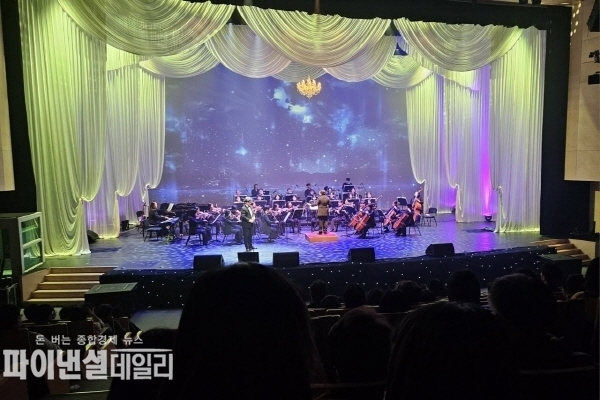 연말 도민에게 공감과 격려를 담은 뮤지컬 갈라콘서트 공연 ⓒ파이낸셜데일리/경북도
