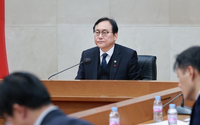 정인교 산업통상자원부 통상교섭본부장이 27일 서울 종로구 한국무역보험공사에서 제12차 수출지역 담당관 회의를 주재하고 있다. ⓒ 파이낸셜데일리 / 산업통상자원부