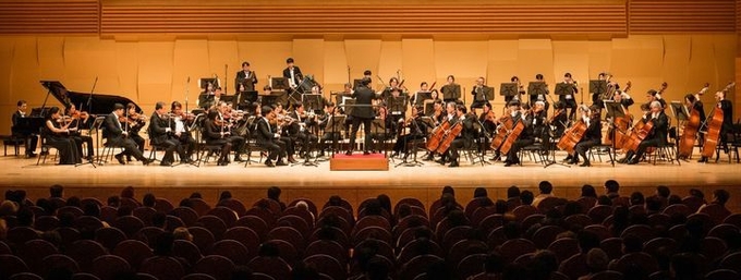 지난 23일 경기도 성남아트센터 콘서트홀에서 열린 ‘제11회 빛의 소리 나눔콘서트’에서 관객들이 MPO 단원들의 연주를 감상하고 있다. ⓒ 파이낸셜데일리 / 한미약품