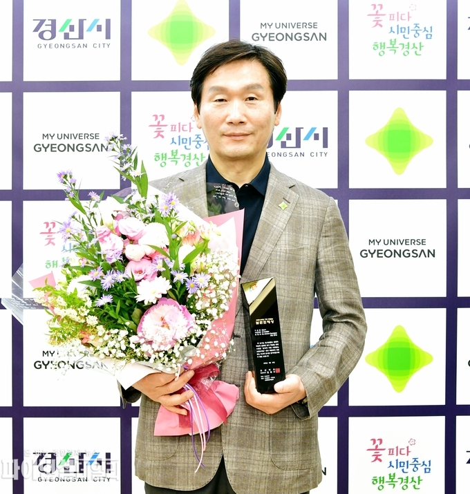 ,경산시장 조현일 ‘2025 한국의 가장 사랑받는 브랜드 대상’ 2년 연속 수상ⓒ파이낸셜데일리/경산시
