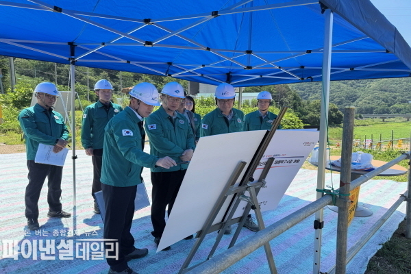 산불 피해지역 중 산사태로 인해 2차 피해가 우려되는 시설과 재해복구사업장 등에 대해서 추가 현장 점검 ⓒ파이낸셜데일리/경북도