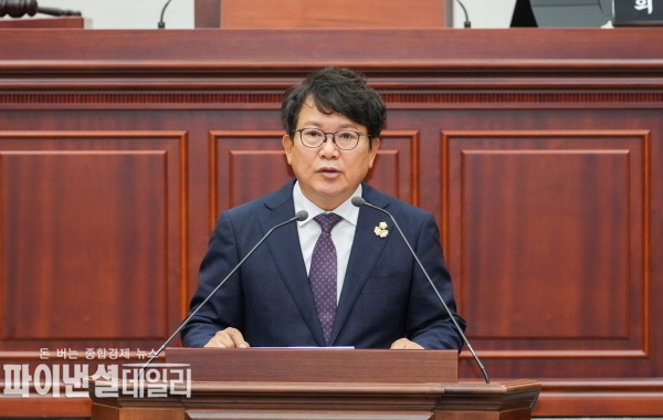  정종문 의원 지방세 징수율 제고와 세외수입 증대 방안’을 주제로 5분 자유발언 ⓒ파이낸셜데일리/경주시의회