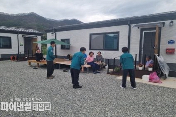 특히 산불 피해로 상대적으로 취약한 임시주거시설에 거주 중인 주민들이 안전한 환경에서 생활할 수 있도록, 재난 예방 대비를 지속적으로 강화 ⓒ파이낸셜데일리/경북도
