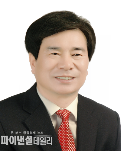 신효광의원 제357회 임시회에서 농촌지역의 정주기능 강화와 거주환경 보호를 통해 농촌 정주여건 개선을 도모하기 위해 「경상북도 농촌마을보호지구 육성 및 지원 조례안」을 전국 최초로 대표 발의했다. ⓒ파이낸셜데일리/경북도의회
