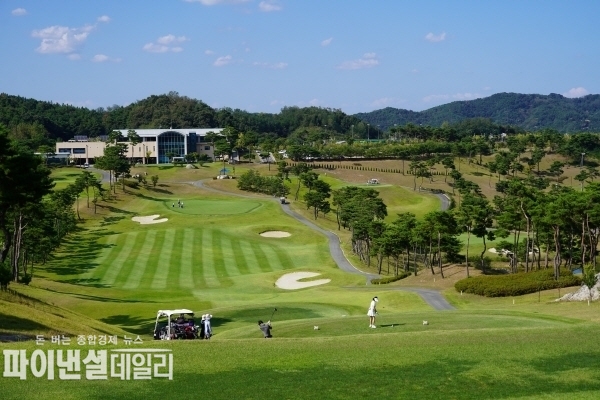 안동레이크골프클럽 골프장 전경 ⓒ파이낸셜데일리/경상북도문화관광공사