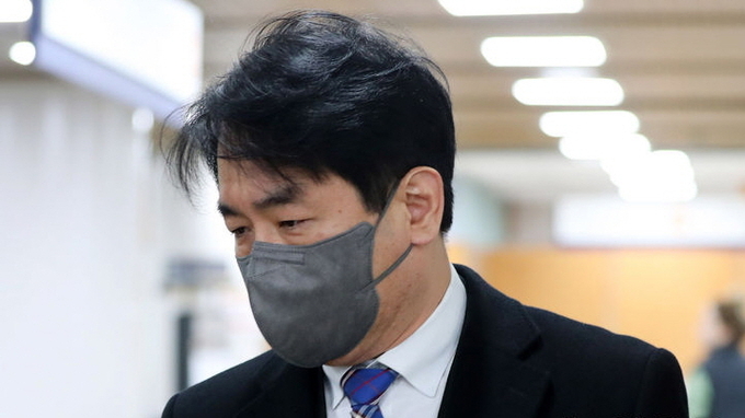 티메프 대규모 미정산 사태를 초래한 혐의를 받는 류화현 위메프 대표가 지난 1월22일 오전 서울 서초구 서울중앙지방법원에서 열리는 첫 재판에 출석하고 있다. ⓒ 파이낸셜데일리 / 뉴시스