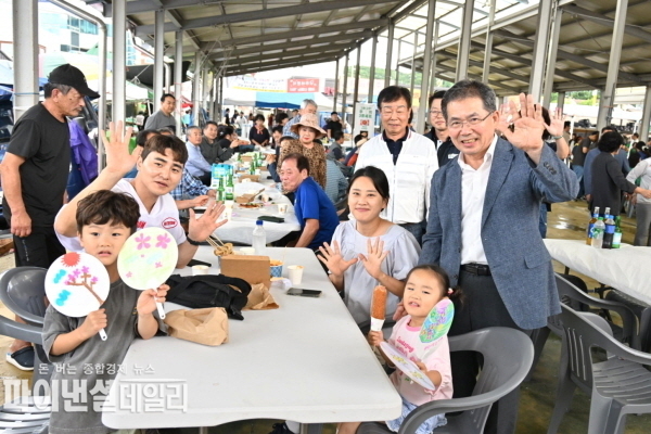  '의흥 어슬렁길 골목축제 ⓒ파이낸셜데일리/군위군