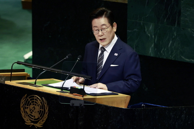 이재명 대통령이 23일(현지 시간) 미국 뉴욕 유엔 본부에서 열린 제80차 유엔 총회에서 기조연설을 하고 있다. ⓒ 파이낸셜데일리 / 뉴시스