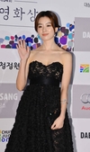 제 34회 청룡영화상 레드카펫 걷는 여배우들