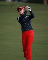 [KLPGA]유소연, 스윙잉스커츠 2R 단독 선두 점프
