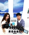 삼성전자, 'CES 2014'에서 선보인 프리미엄 미러리스 카메라 'NX30' 국내 출시